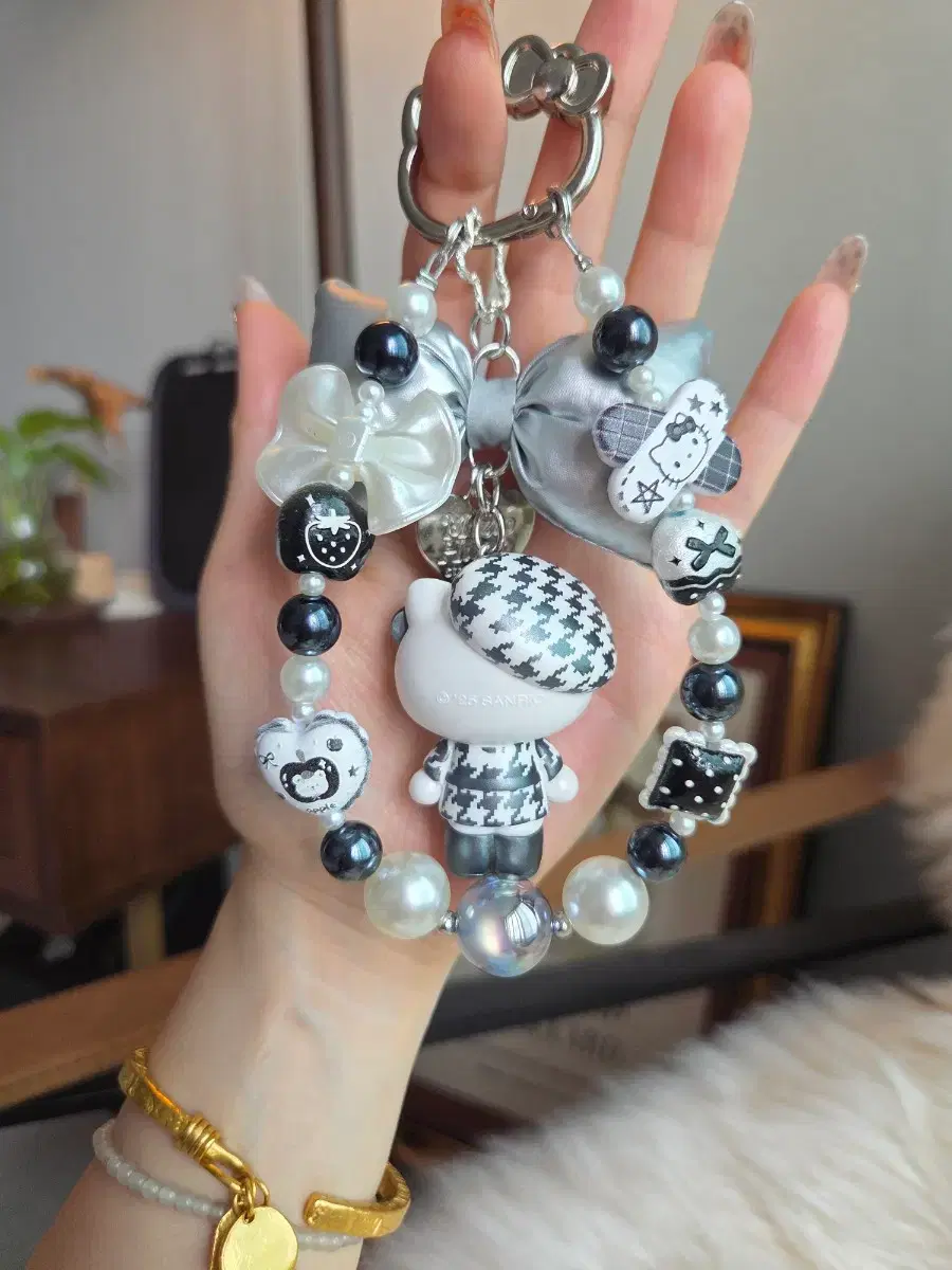 thumbnail-5